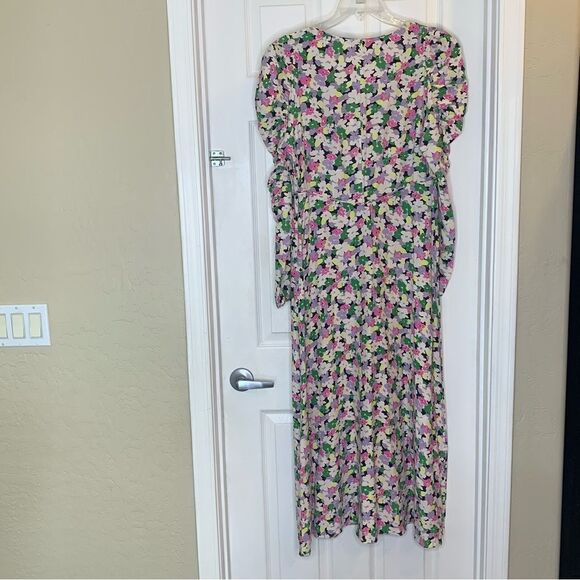 H&M Conscious Floral Print Lyocell-blend dress Size Medium - Picture 4 of 14